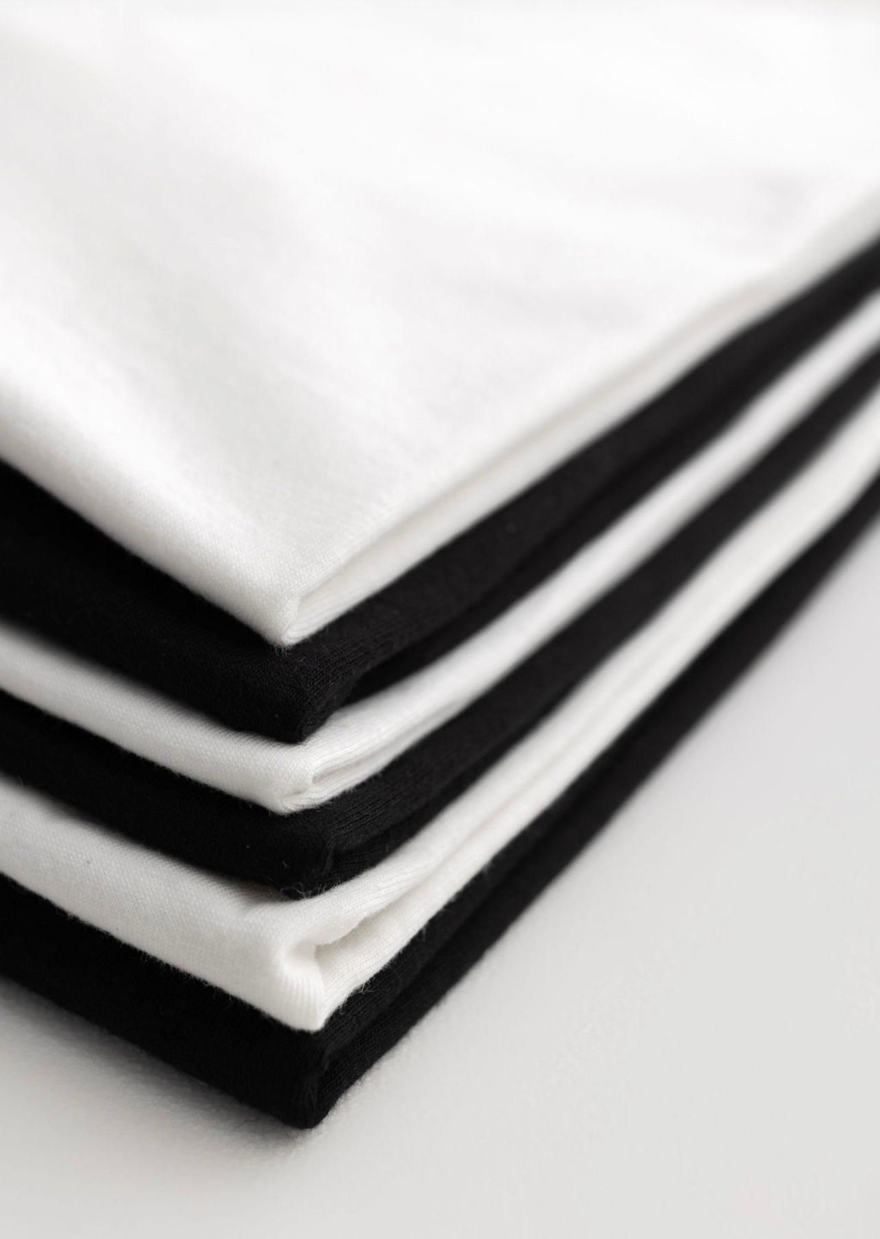 Boost Your Brand with Zero-Emission Apparel: The Smart Choice for Sustainable Success - roho
